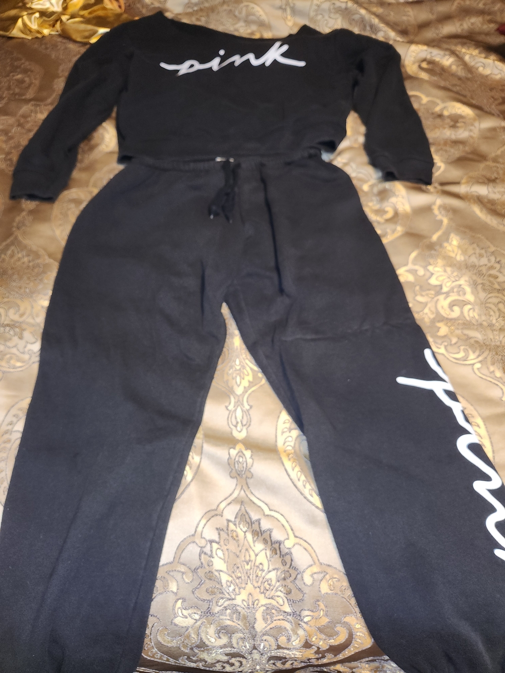 Victoria's Secret Pink Black Logo Joggers And Sweatshirt - Picture 1 of 3